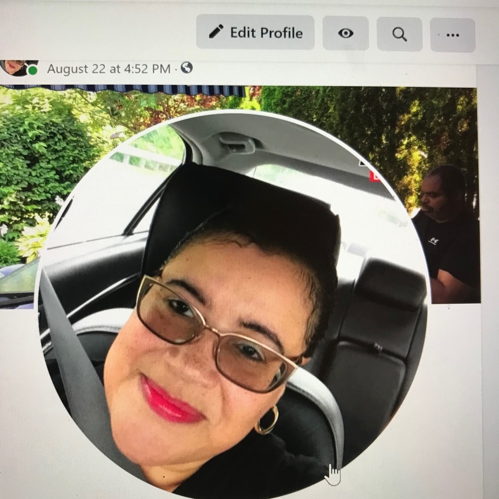 Meet your Posher, Debra